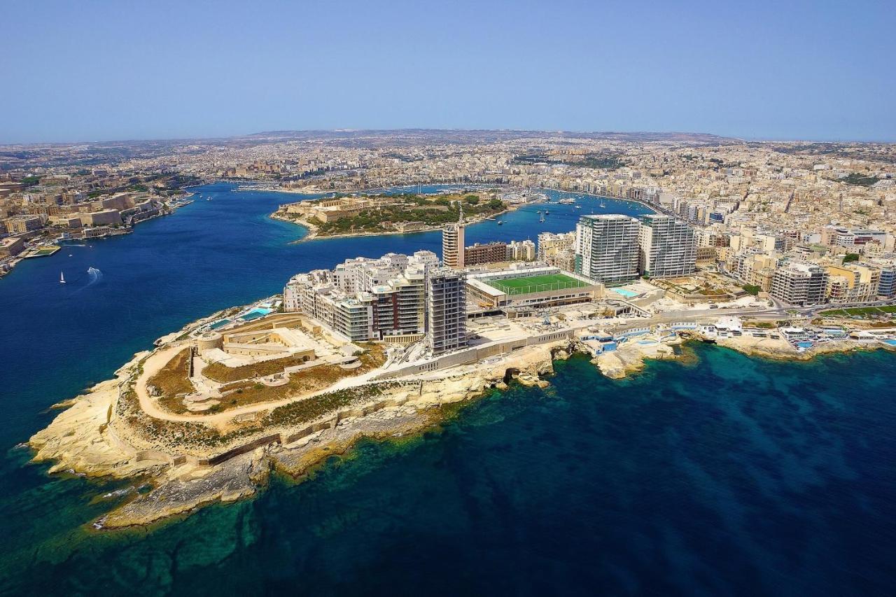 Seaview Apartment In Fort Cambridge, Sliema Exterior photo