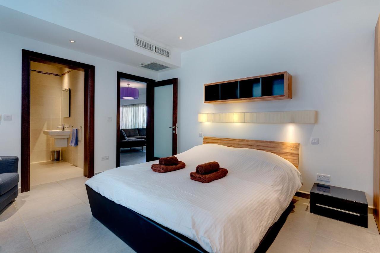 Seaview Apartment In Fort Cambridge, Sliema Exterior photo
