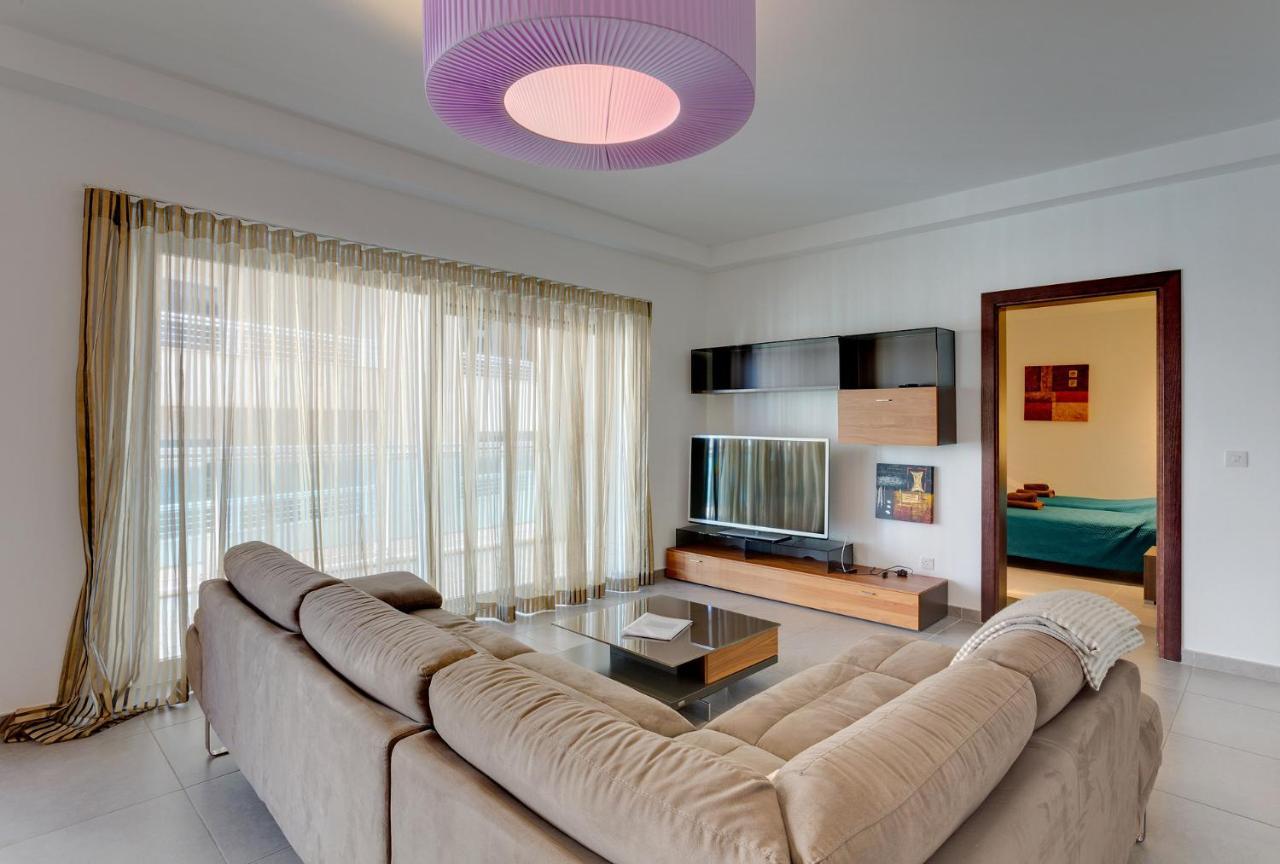Seaview Apartment In Fort Cambridge, Sliema Exterior photo