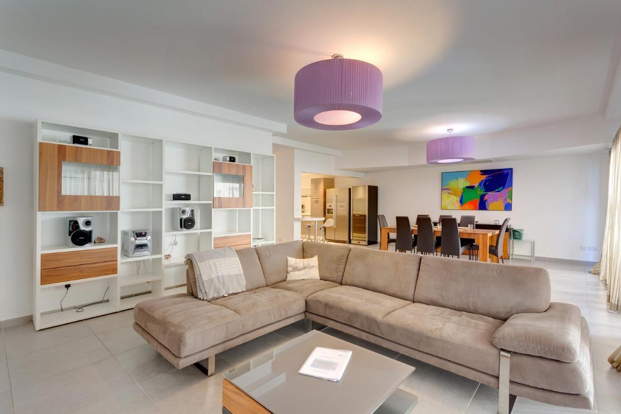 Seaview Apartment In Fort Cambridge, Sliema Exterior photo